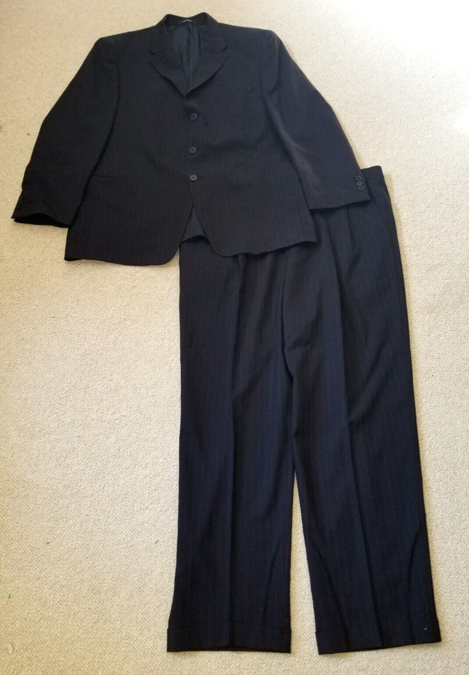 Mens Suit-BRANDINI-navy blue pinstriped 100% wool 3-button pleated-46R 41X32